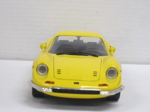 Ferrari Dino 246 GT in gelb Box Anson 00898 1:18 - Bild 8 von 12