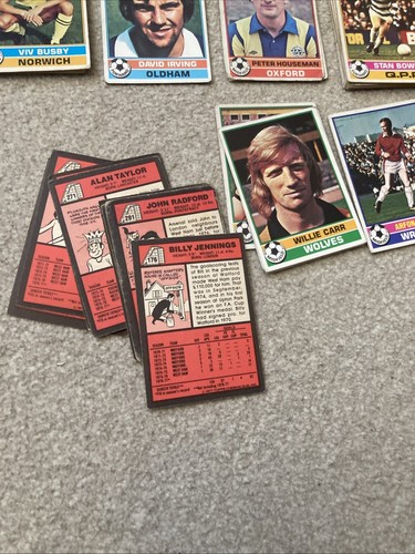 TOPPS Red Back 1977/78 Football Trading Cards Lot ( 233 cards approx) - Picture 23 of 24