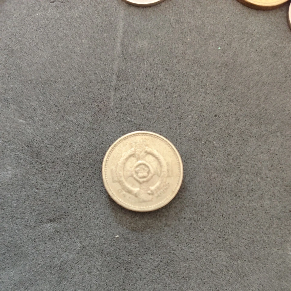 SELTENE 1985+1996 One Pound Münze, Sammler Münze,2Stk. - Bild 3 von 4