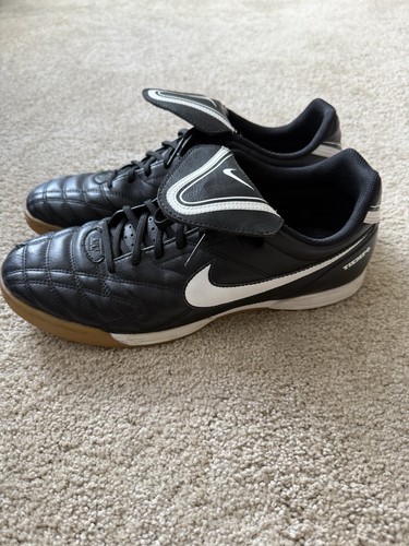 Nike Tiempo Legend III Indoor Court Soccer Size 11 - Picture 2 of 5