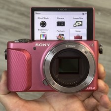 Pink SONY Alpha NEX-3N 16.1MP Mirrorless Digital Camera - Tested