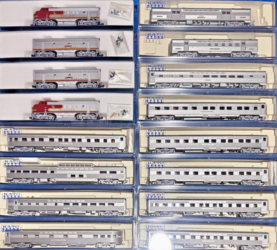 Kato N-Scale Santa Fe Super Chief Set F7 ABBA Loco 12 passenger cars UNRUN