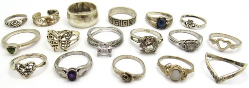 (17) STERLING SILVER BAND RING LOT GEMSTONE BUTTERFLY CHEVRON HEARTS CLADDAGH