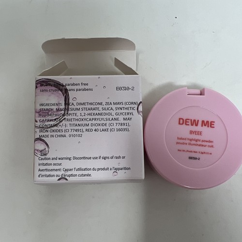 Estate Cosmetics Dew Me Baked Highlight Powder in bye .11oz Travel Sz - Picture 2 of 2