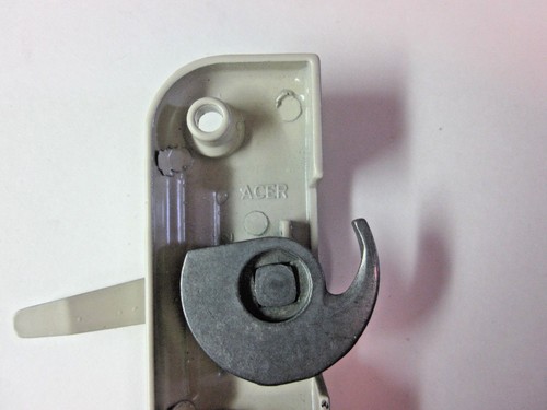 Acer Beige Zink Schiebefenster Low Profile Sash Cam Lock 2-1/16 Center 11/16"SB - Bild 5 von 8