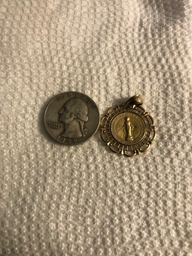 14k Yellow Gold Mother Mary Pendant 2.2 grams - Picture 5 of 6