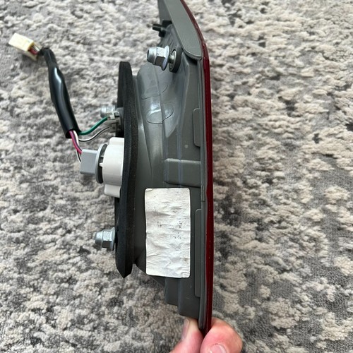 2005-2010 Toyota Avalon Left Driver Side Tail Light Lamp 81580AC030 OEM - Picture 4 of 5