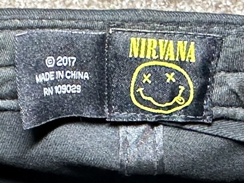 Nirvana Men’s Ball Cap (2017) SMILEY FACE GRAPHIC Black Yellow Strapback OSFM - Picture 14 of 14