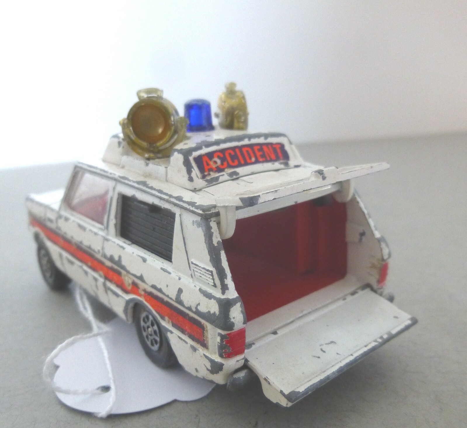 Picture 4 of 6