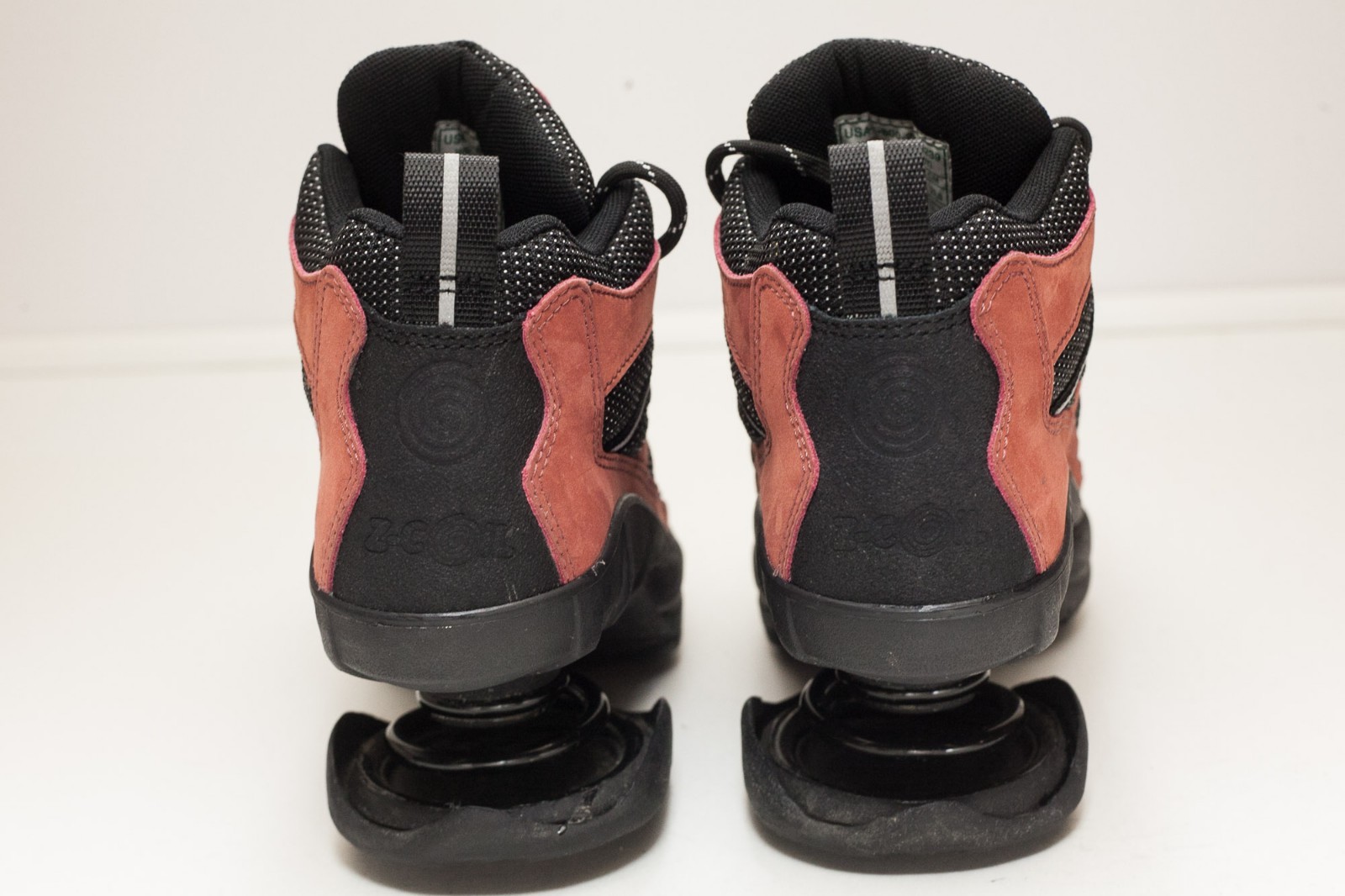 Z-Coil Z-Coil Z-Coil 5 Reddish Brown and Black Hiking Boots Women's 7890fc Z-Coil Z-Coil Z-Coil 5 Reddish Brown and Black Hiking Boots Women's 7890fc