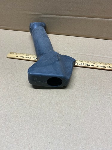 Control Handle from a 2015 Craftsman Model 316.711191 25cc weedeater - Picture 3 of 4