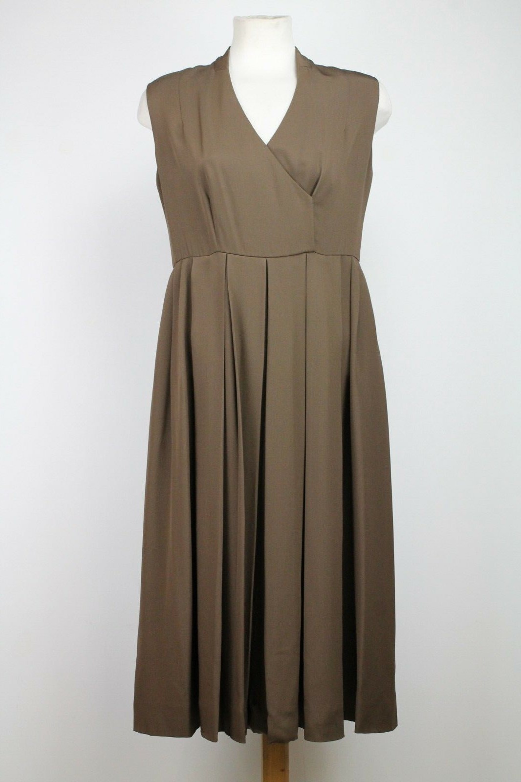 St.John Braun Metallic Wolle Seidenkleid, Größe 6 St.John Braun Metallic Wolle Seidenkleid, Größe 6