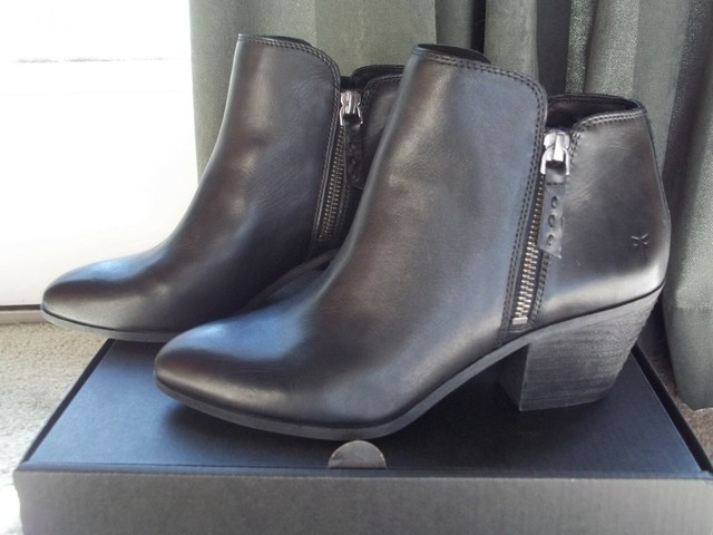 frye womens black boots
