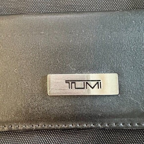Tumi schwarz Nylon schmal Laptop Lederbesatz oberer Griff Pendler Reisen Business - Bild 16 von 16