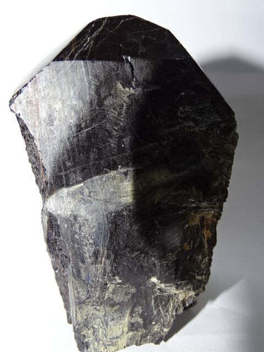 Rough Cut schwarzer Turmalin (mit Eiseneinschlüssen) - Bild 3 von 6