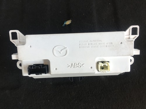 2010 Mazda CX7 Heater Ac Control with Auto Temperature Control EH4461190B A617 - Picture 2 of 3
