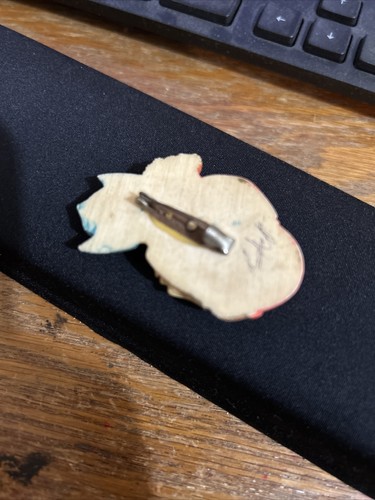 Antique Bakelite Babushka Lady Vest Hat Lapel Coat Broach Pin Flapper Lady 1930s - Picture 6 of 10