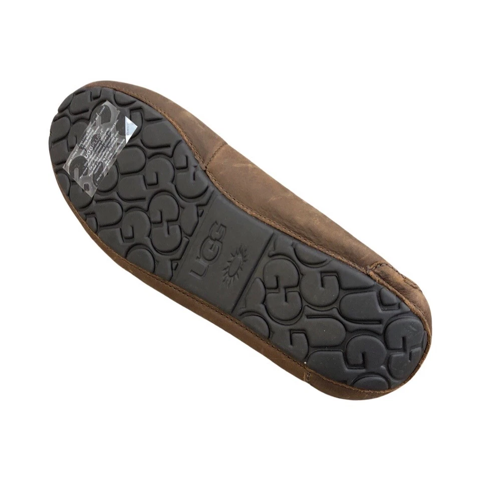 Zapatillas UGG Olsen de cuero tostado para hombre zapatos de casa mocasines 1112441 Foto 3 de 4