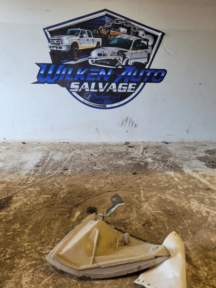 Passenger Corner/Park Light Park Lamp-turn Signal Fits 89-94 FIREFLY 945912 - Image 2 of 2