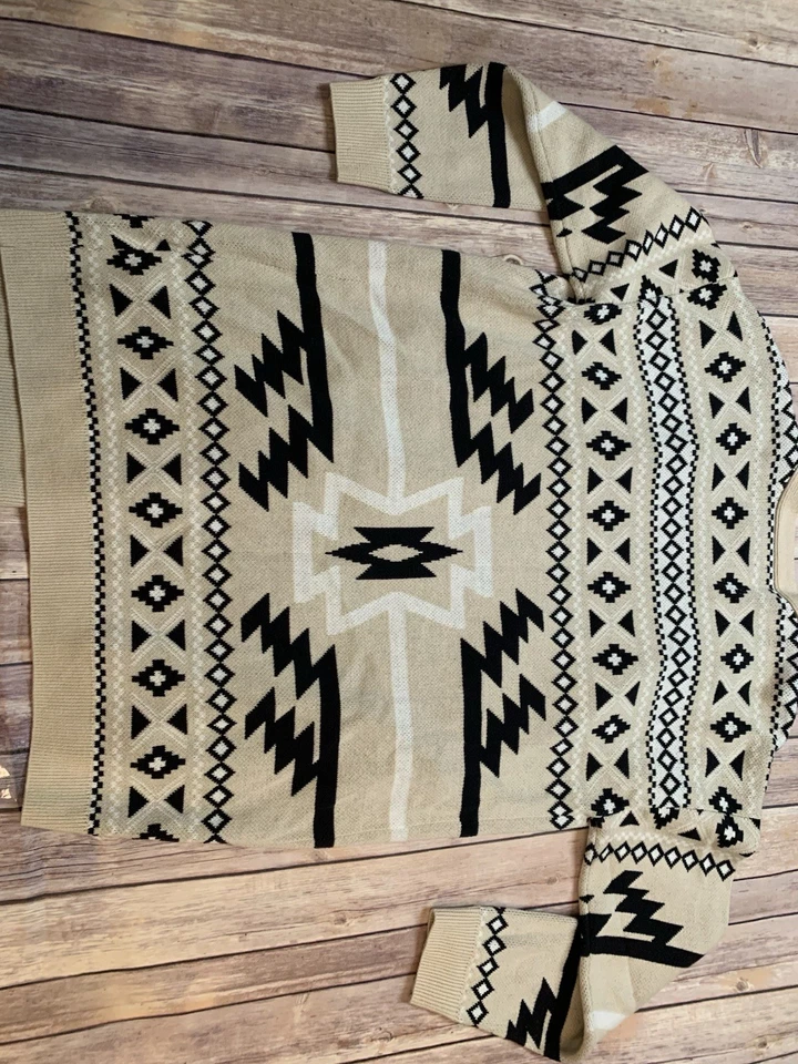 Lucky Brand Women's Cardigan Sweater Size Large Open Front, Western-Aztec Print - Image 2 of 4