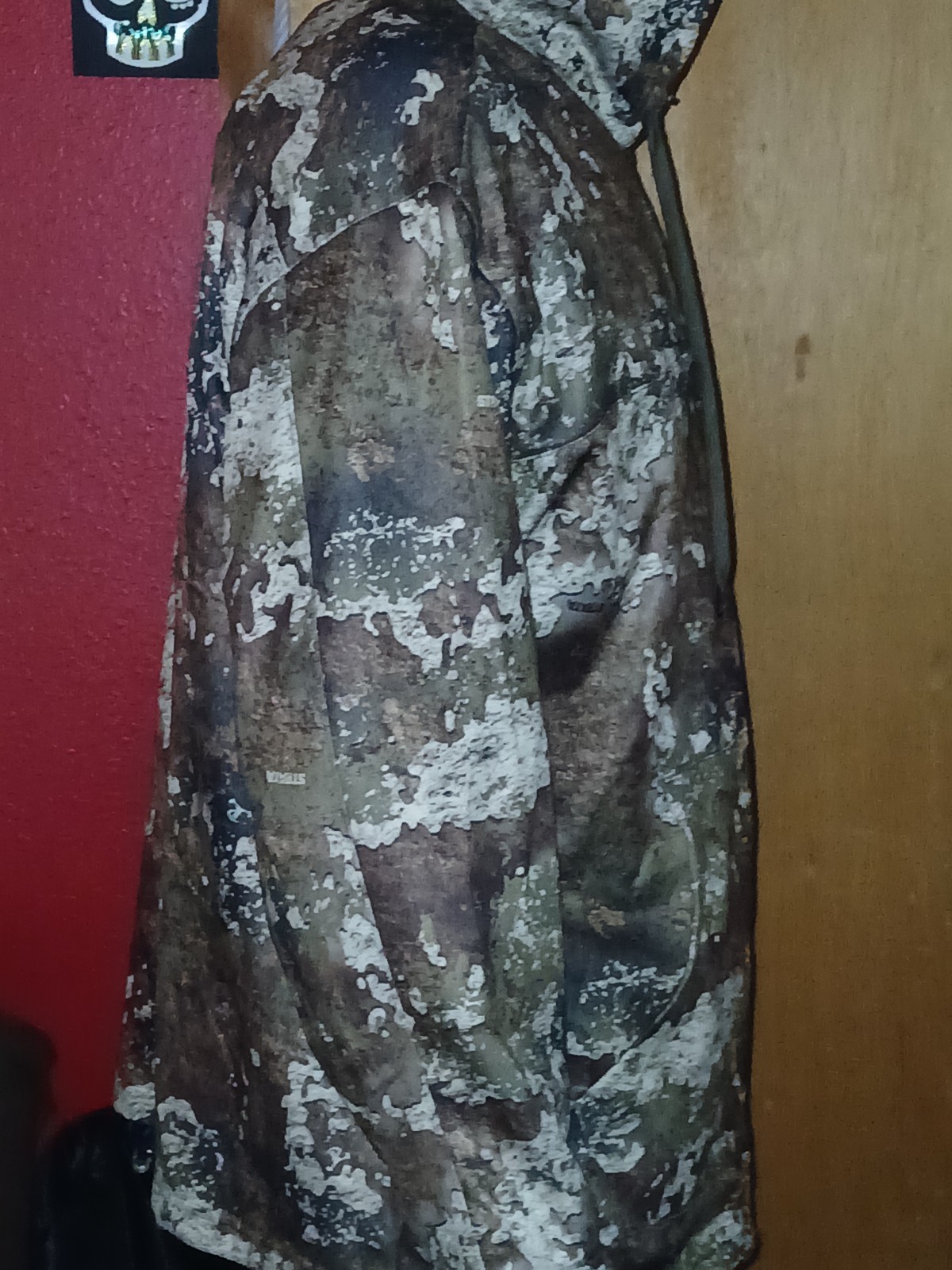 Picture 1 of 9