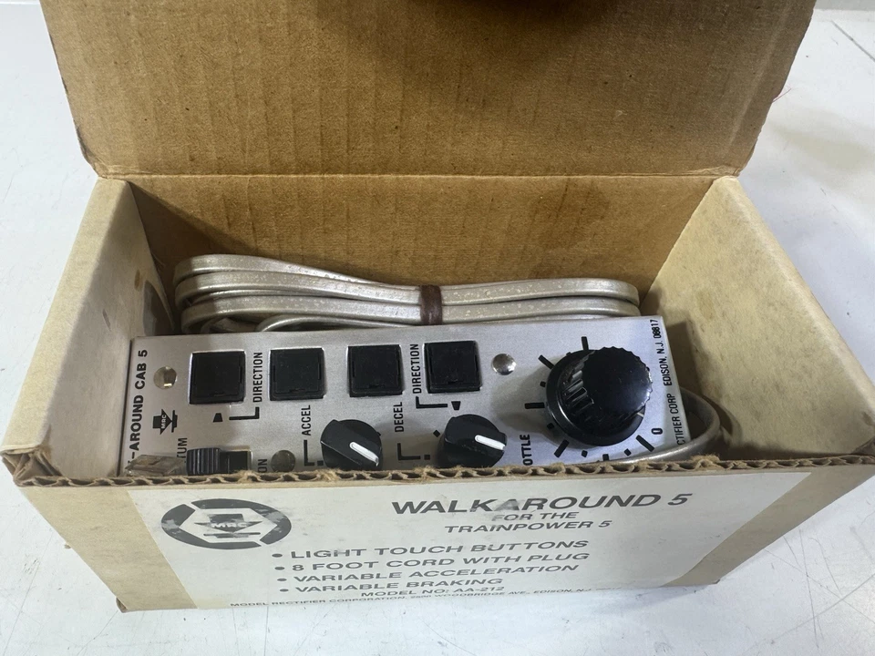 MRC AA-212 Walk Around 5 Remote for TrainPower 5 w/ 8' Cord Model Railroad - NEW - Image 2 of 4
