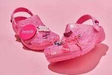 Sold out Benefit Cosmetics X Crocs Classic Clog. Pink Lemonade. Unisex. Size 12M
