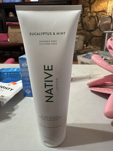 Native Lotion Eucalyptus Mint All Day Moisture Paraben and Silicone Free 12 oz - Picture 1 of 4