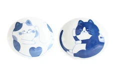 Mino ware Japanese Ceramics Set of two medium oval deep plates with cat design