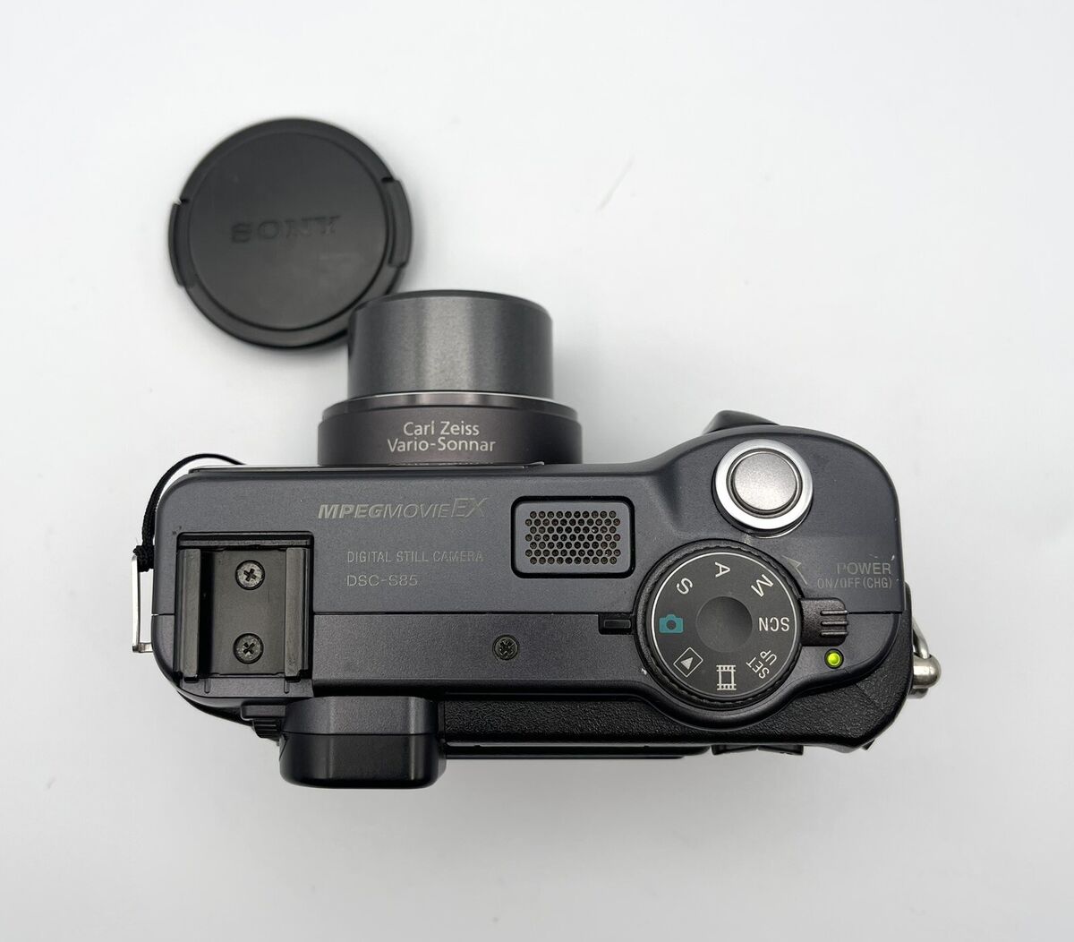 Sony Cybershot DSC-S85 4.1MP Compact Digital Camera Black w Sony Cybershot DSC-S85 4.1MP Compact Digital Camera Black w