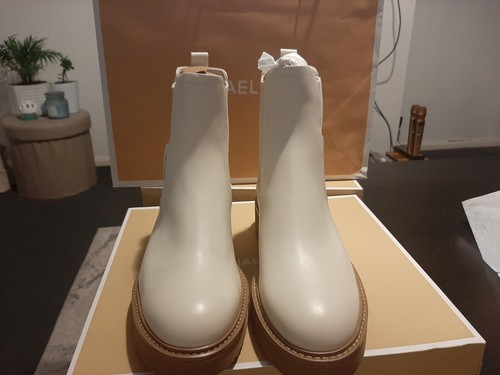 UK 6 Michael Kors Miller Chelsea LT Cream Bootie New W/ Box - Picture 10 of 14