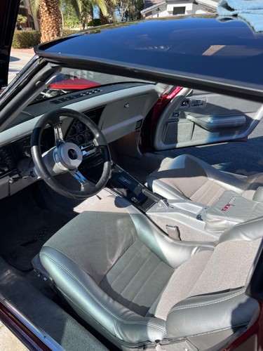 1981 Chevrolet Corvette - Picture 12 of 25