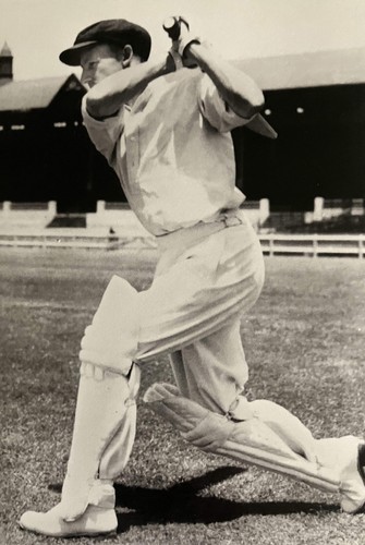 Don Bradman - Picture 2 of 4