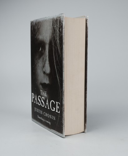The Passage von Justin Cronin 1. Auflage Hardcover. - Bild 4 von 8