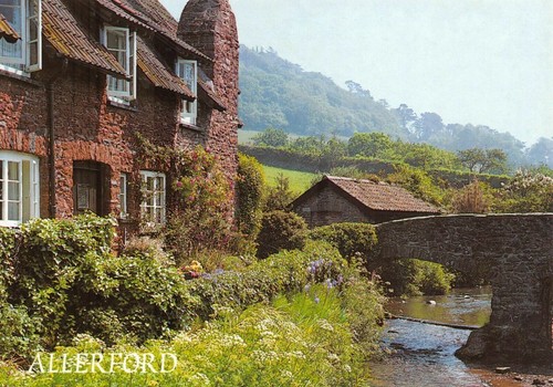 Somerset Postcard, Allerford, Cottages and Packhorse Bridge GV3