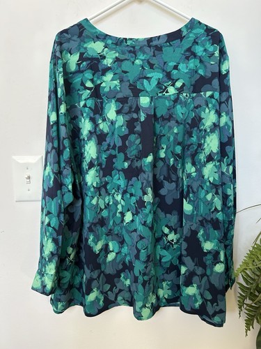 NWT Catherines Womens Floral Green Floral Top Size Long Sleeve Sz 3X - Picture 4 of 5