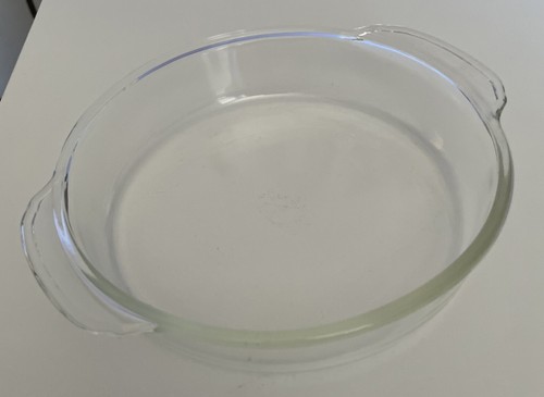 Vintage Fire-King 8 inch Round Baking Dish - 450 - Clear - Very Good Used - Picture 1 of 8