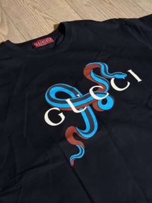 GUCCI★ロゴプリント コットンジャージー Tシャツ Navy メンズ GUCCI Men's Cotton Printed Logo Oversize Navy Blue T-Shirt