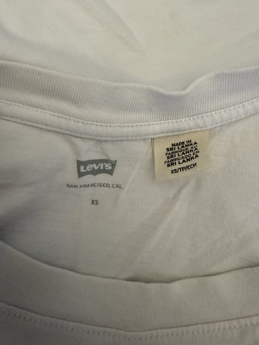 Levi’s White Logo Sleeveless Women’s Muscle Shirt Crop Top Blouse Size XS - Picture 3 of 3