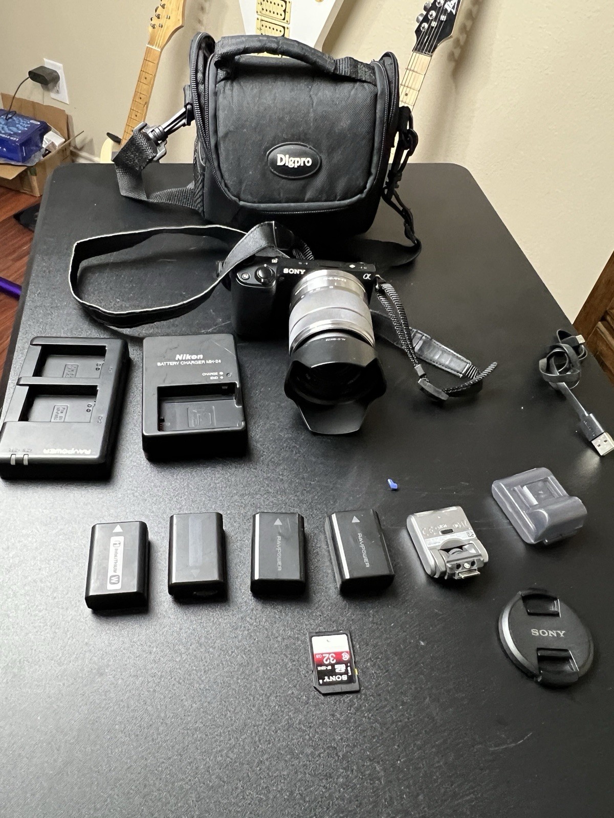 Sony Alpha NEX-5R 16.1MP Mirrorless Digital Camera w/ 18-55mm Lens Flash READ