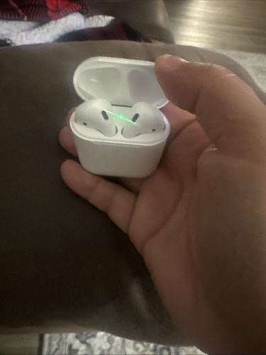 airpods 2nd generation - Photo 4 sur 5