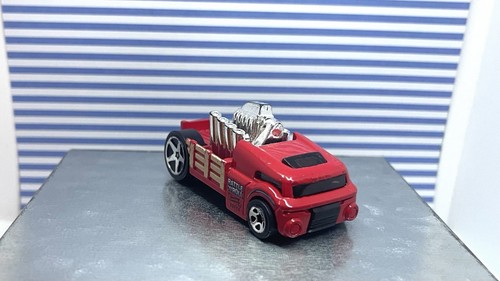 Hot Wheels Crate Racer 2016 HW City Works 8/10 red model diecast truck car - Picture 12 of 16