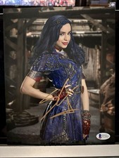 SOFIA CARSON SIGNED DESCENDANTS PHOTO 8X10 EVIE AUTOGRAPH DISNEY PRINCESS COA 2 SOFIA CARSON SIGNED DESCENDANTS PHOTO 8X10 EVIE AUTOGRAPH DISNEY PRINCESS COA 2