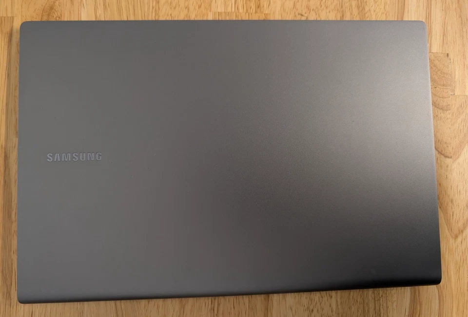 Notebook Samsung Galaxy Book S - 13.3′′ FHD Touch i5 8GB 256GB SSD cinza mercúrio - Imagem 4 de 4