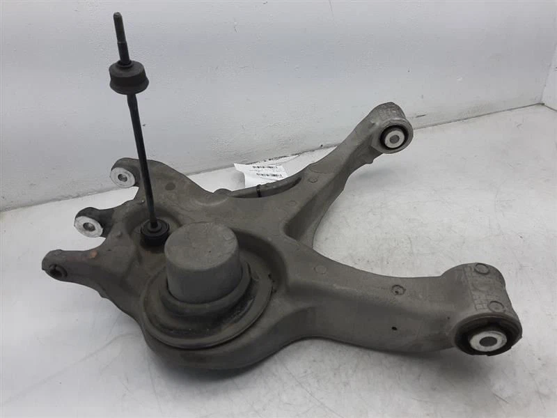 Brazo de control inferior izquierdo trasero VIN J 11º dígito limitado 07-17 GMC ACADIA 22915856 Foto 3 de 4