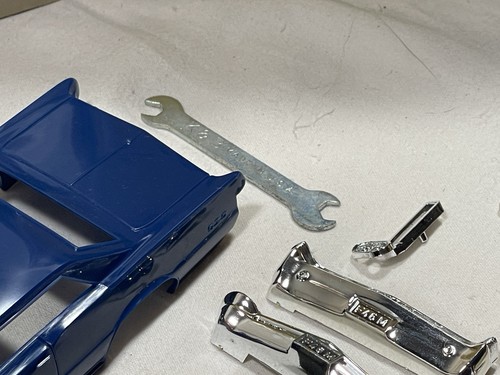 Vintage K&B 1/32 Pontiac Tempest GTO Slot Car Kit Unused Open Package Model LNIB - Picture 10 of 18