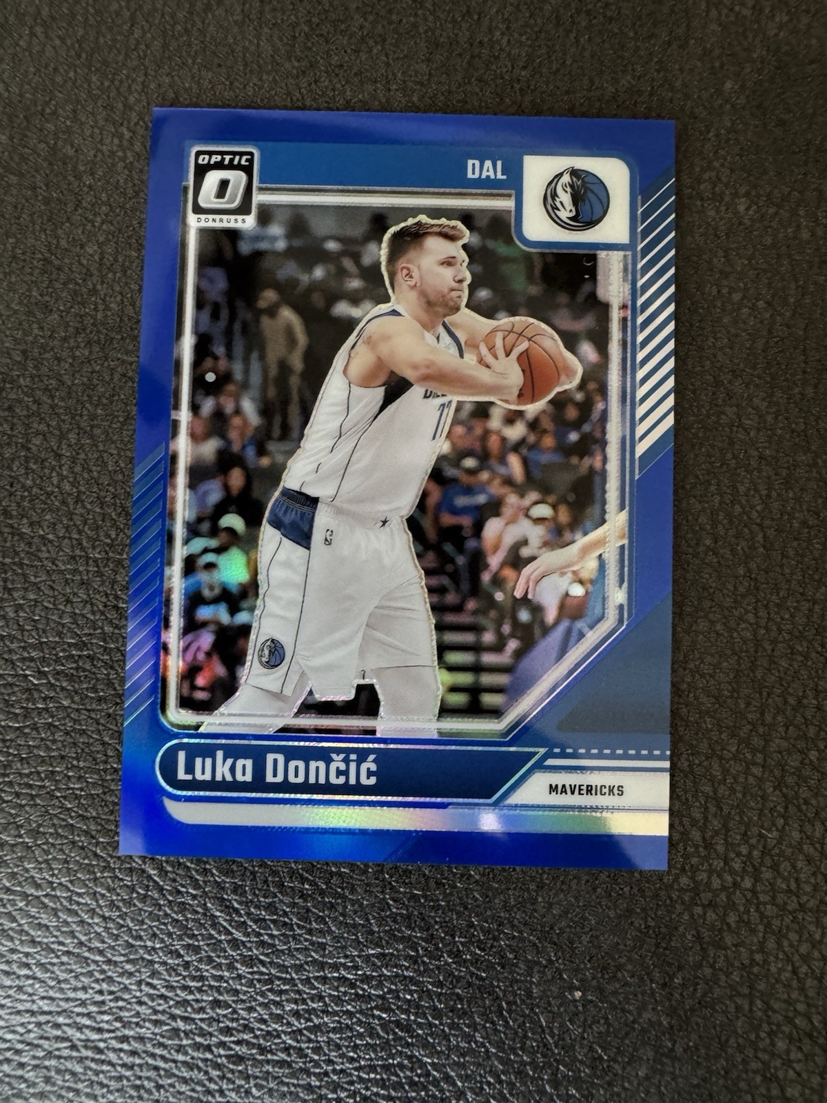 2024-25 PANINI DONRUSS OPTIC LUKA DONCIC #214 BLUE COLOR MATCH 28/49 MAVERICKS