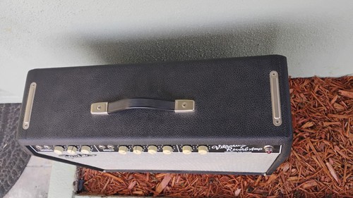 Fender 2008 Custom Vibrolux Reverb Serial #AB027099 Model #0215100000 EXCELLENT - Picture 5 of 22