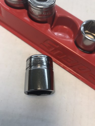 Snap-on 211FSY 11-Piece 1/4"-7/8" NICE 3/8" Dr 6-Point Shallow Socket Set - Picture 5 of 6