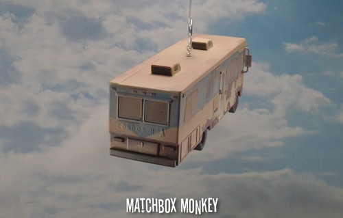 National Lampoon's Christmas Vacation Ornament RV Cousin Eddie Motorhome Condor - Picture 9 of 12
